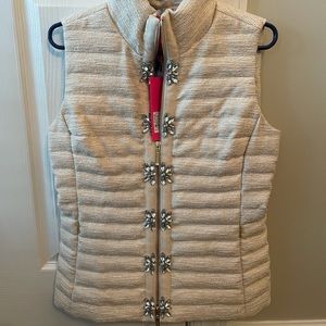 🌸Lily Pulitzer Noella PufferVest! BNWT size S! Beautiful cream and gold!🌼